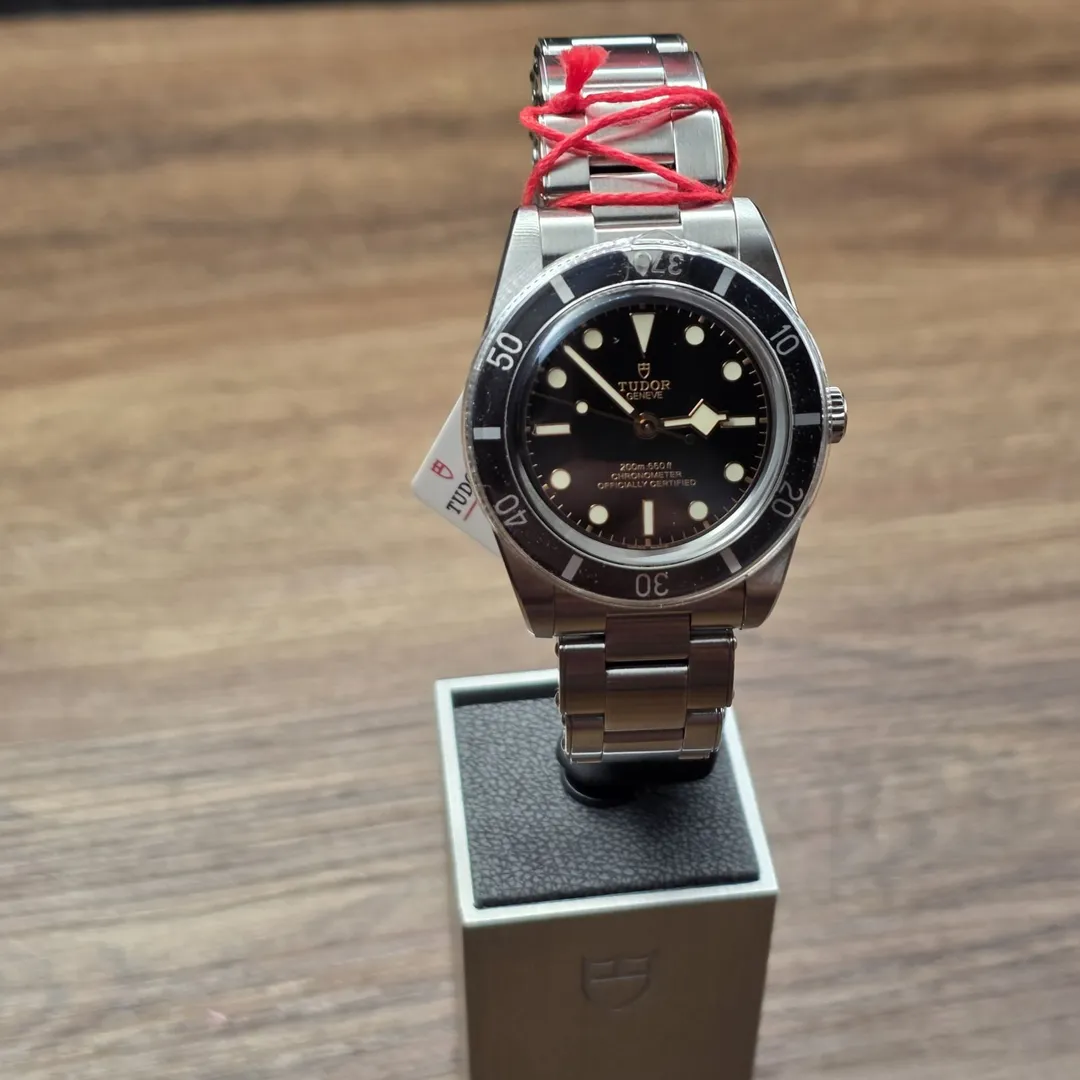 Tudor Black Bay 54 BB54 M79000N-0001 on wrist