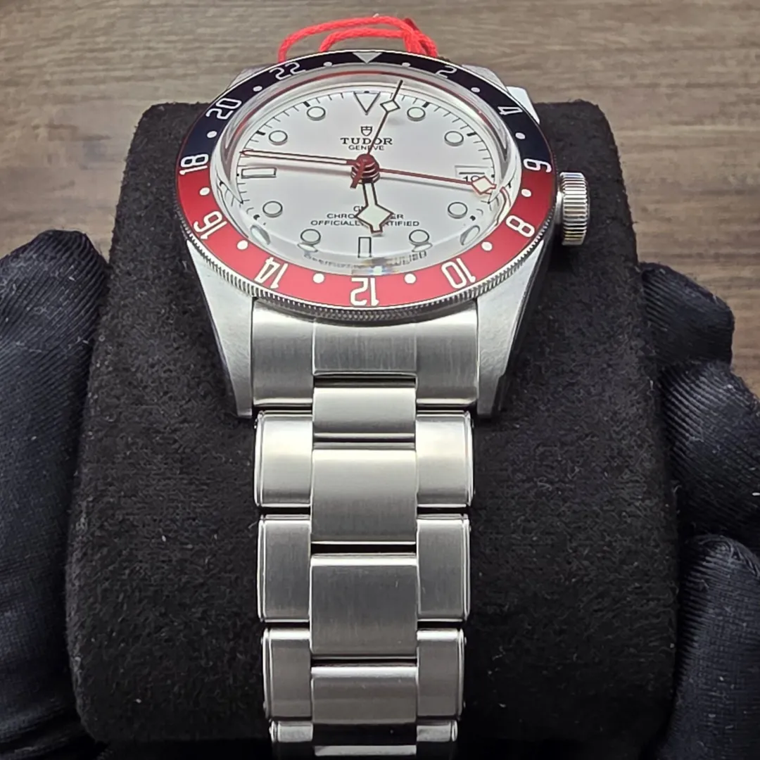 Tudor Black Bay GMT Opaline “Pepsi” M79830RB-0010 on wrist