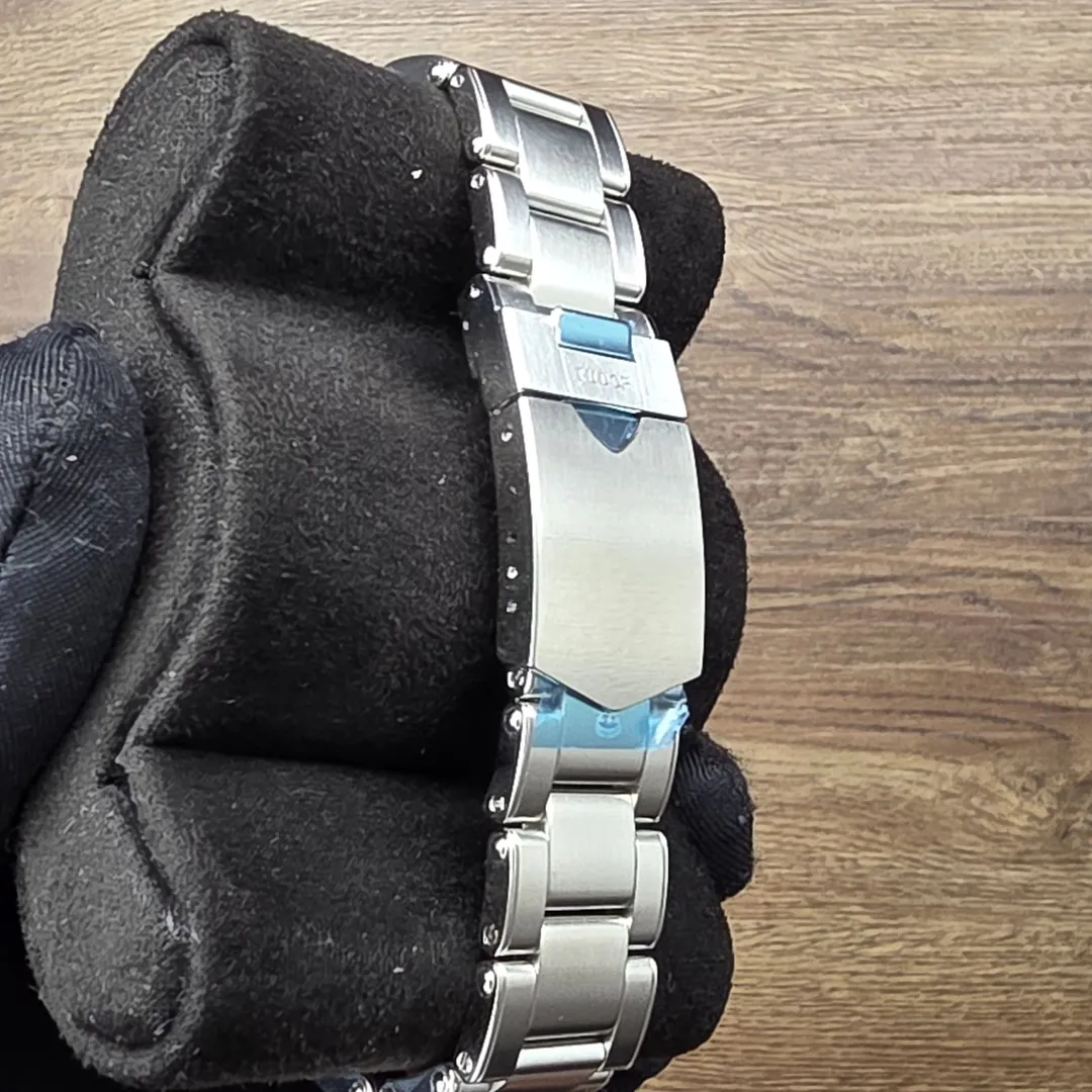 Tudor Black Bay GMT Opaline “Pepsi” M79830RB-0010 on wrist