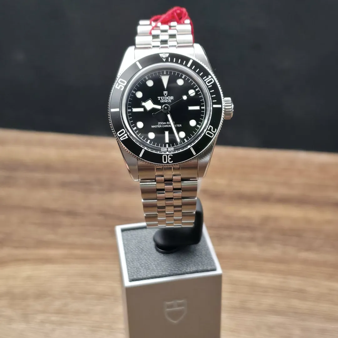 Tudor Black Bay Monochrome on Jubilee M7941A1A0NU-0003 on wrist