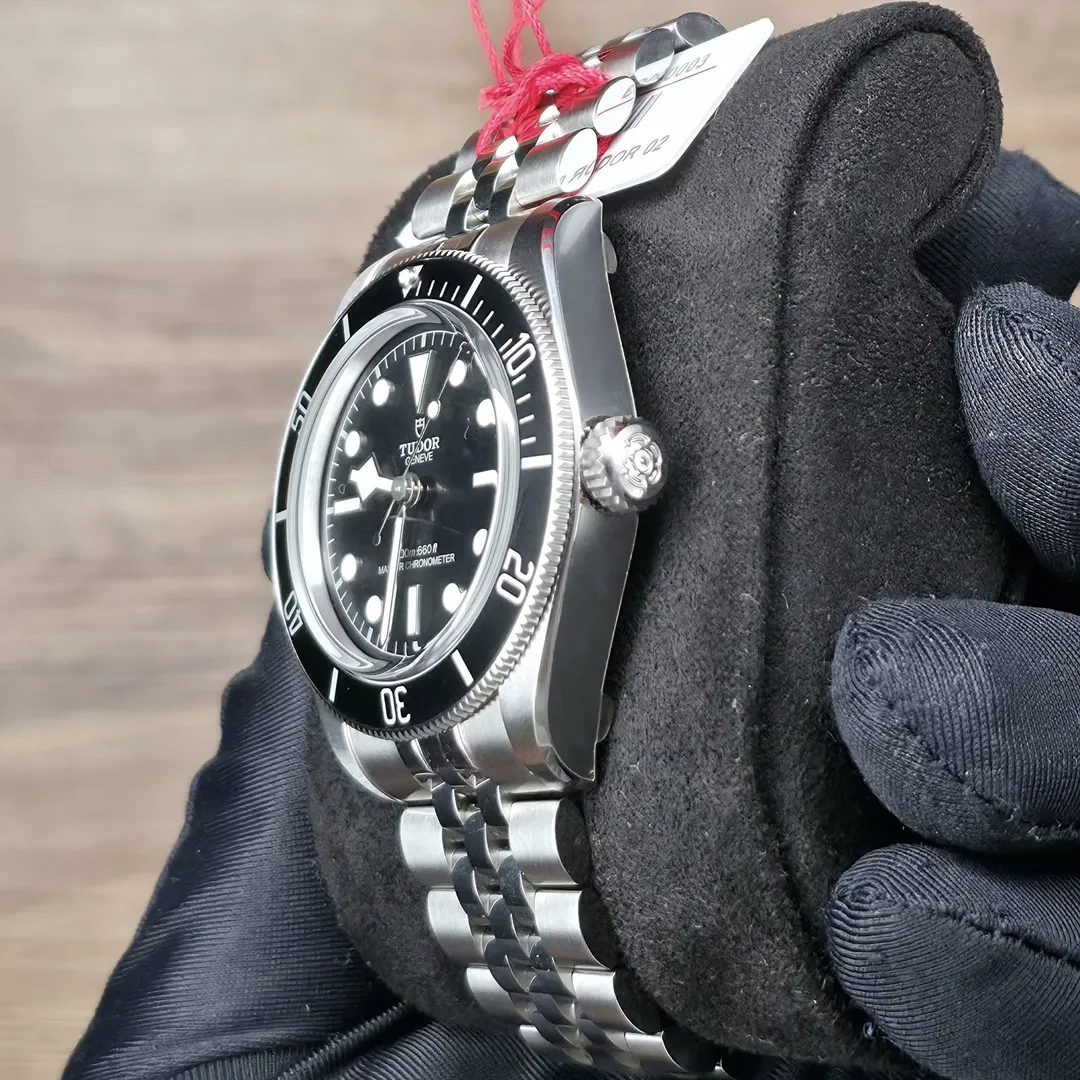 Tudor Black Bay Monochrome on Jubilee M7941A1A0NU-0003 on wrist