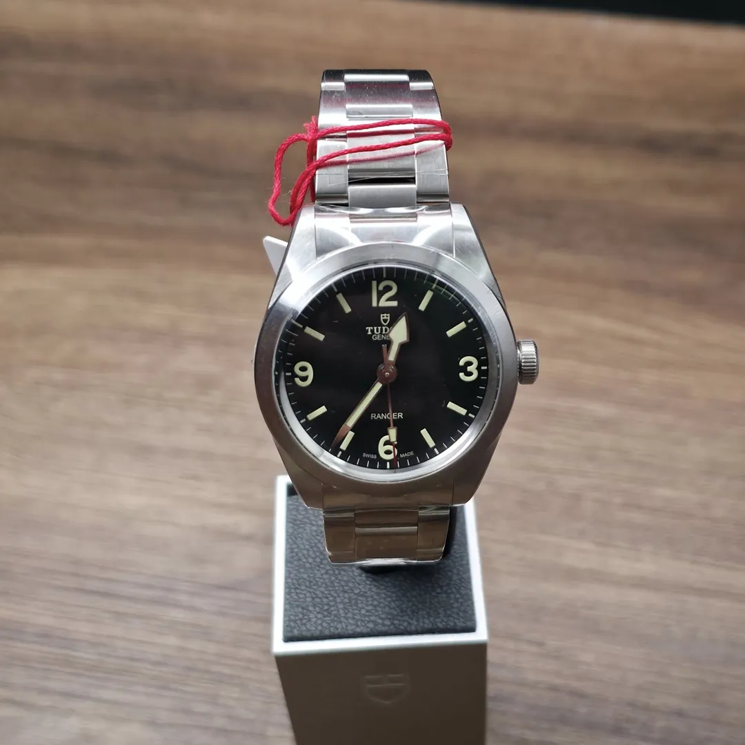 Tudor Ranger M79950-0001 on wrist