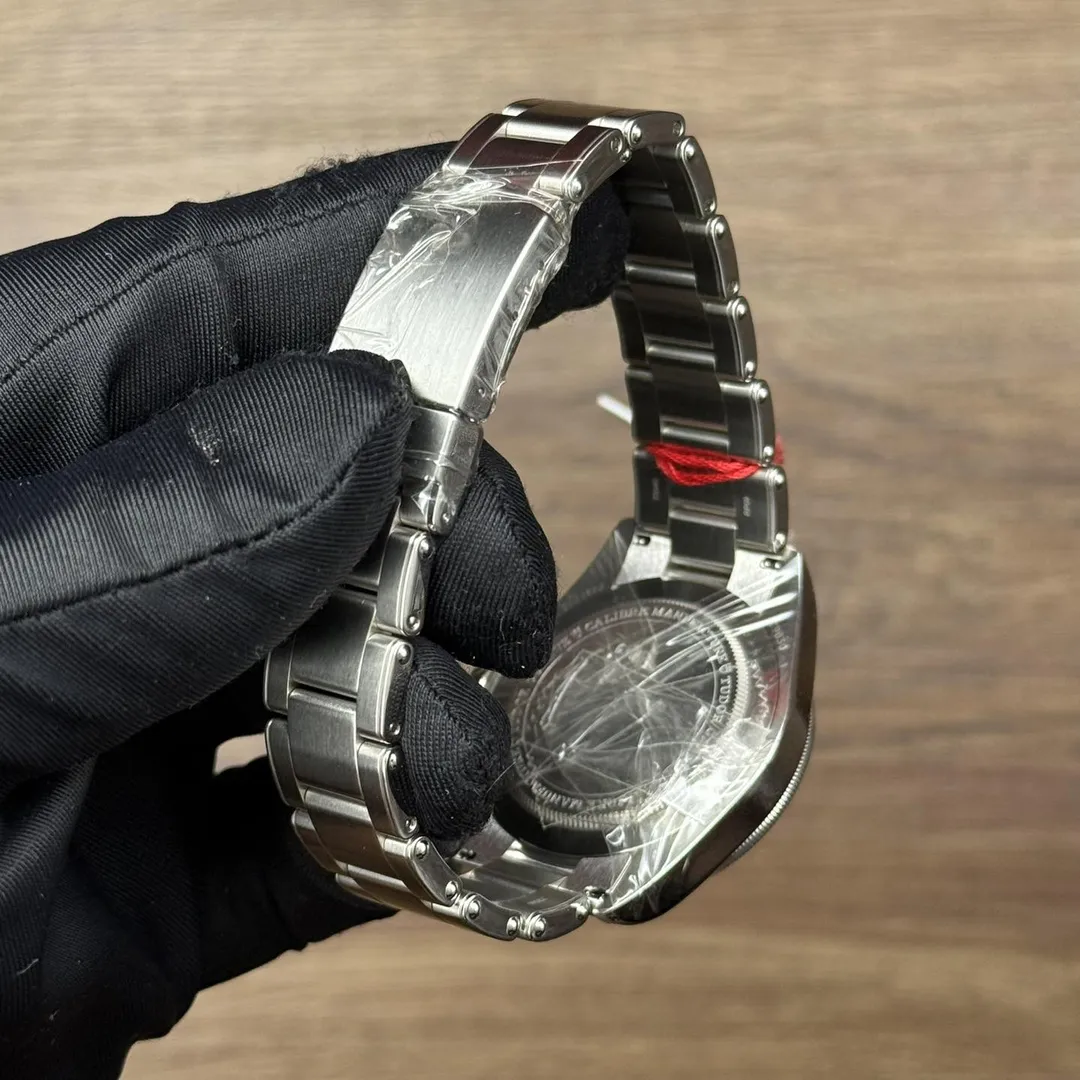 Tudor Black Bay 58 BB58 Blue M79030B-0001 on wrist