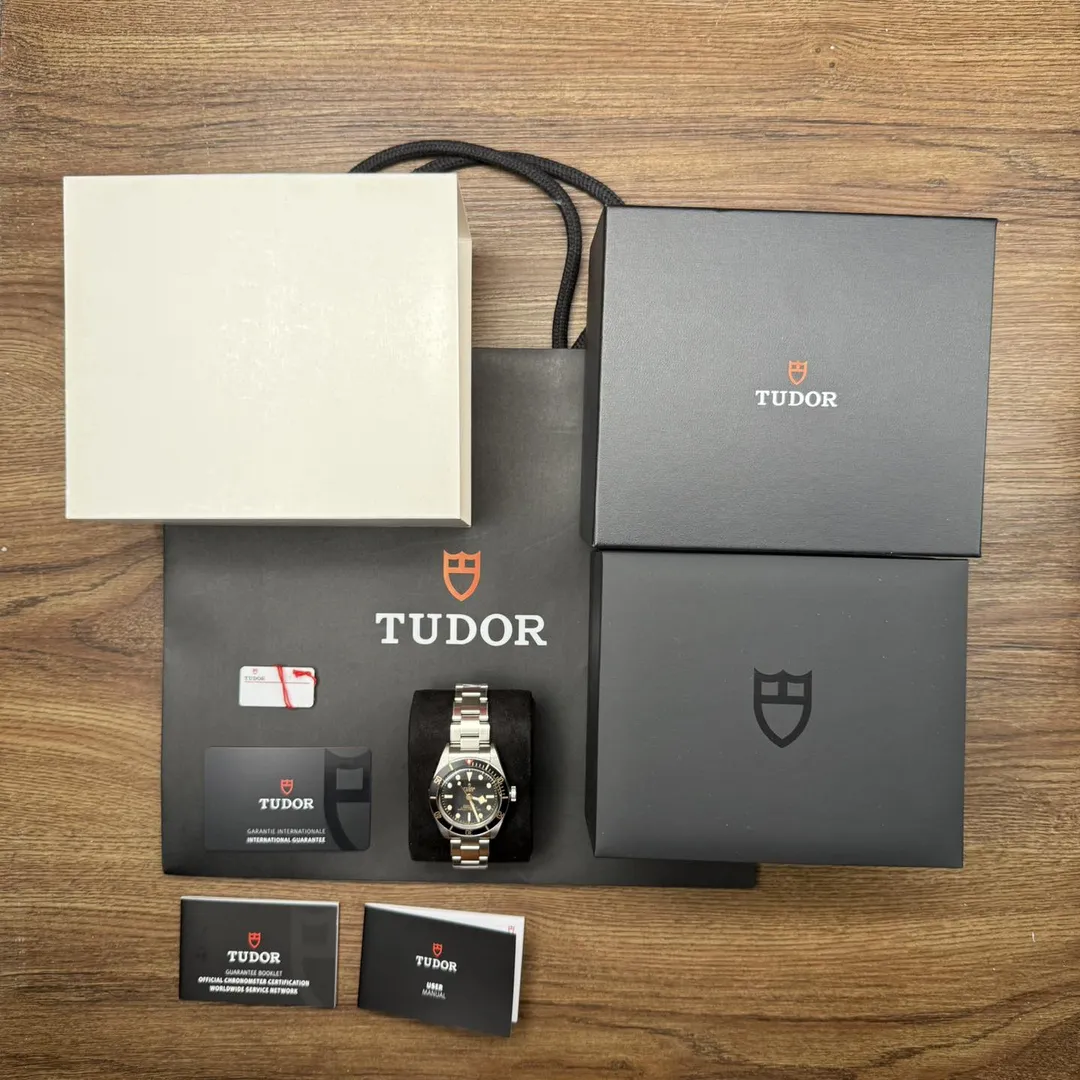 Tudor Black Bay 58 BB58 M79030N-0001 on wrist