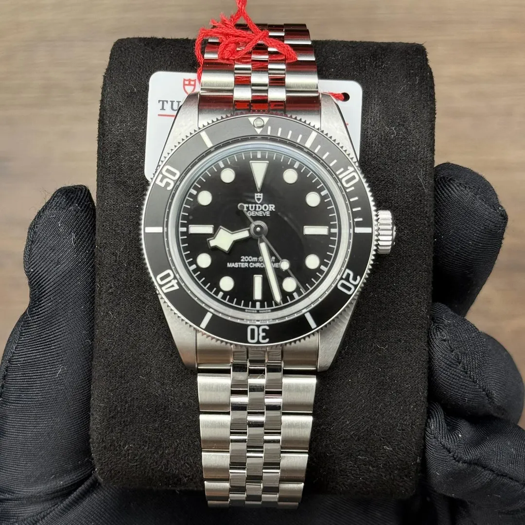 Tudor Black Bay Monochrome on Jubilee M7941A1A0NU-0003 on wrist