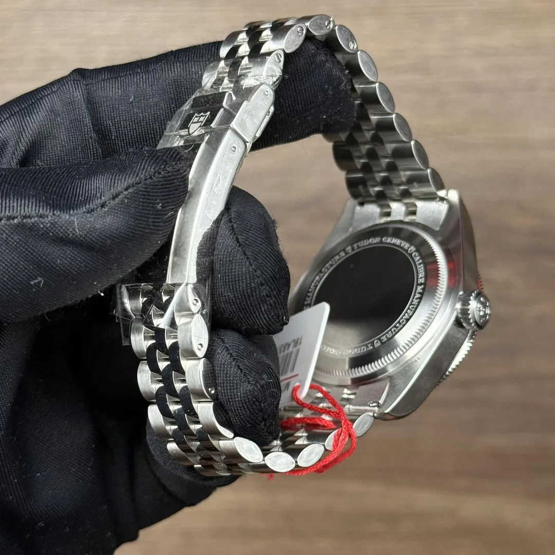 Tudor Black Bay Monochrome on Jubilee M7941A1A0NU-0003 on wrist