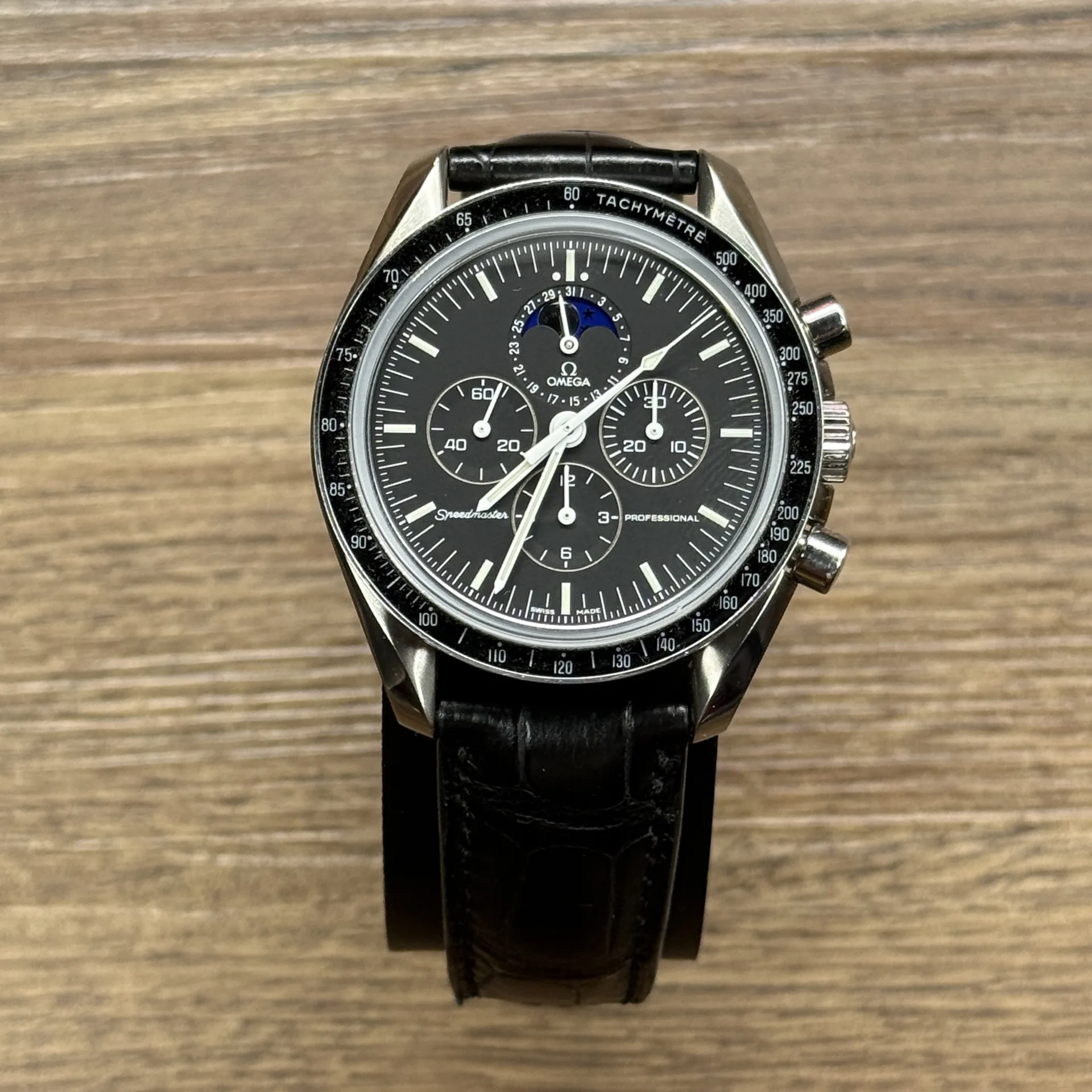 Omega Omega Speedmaster Sapphire Moonphase 42mm, alligator strap