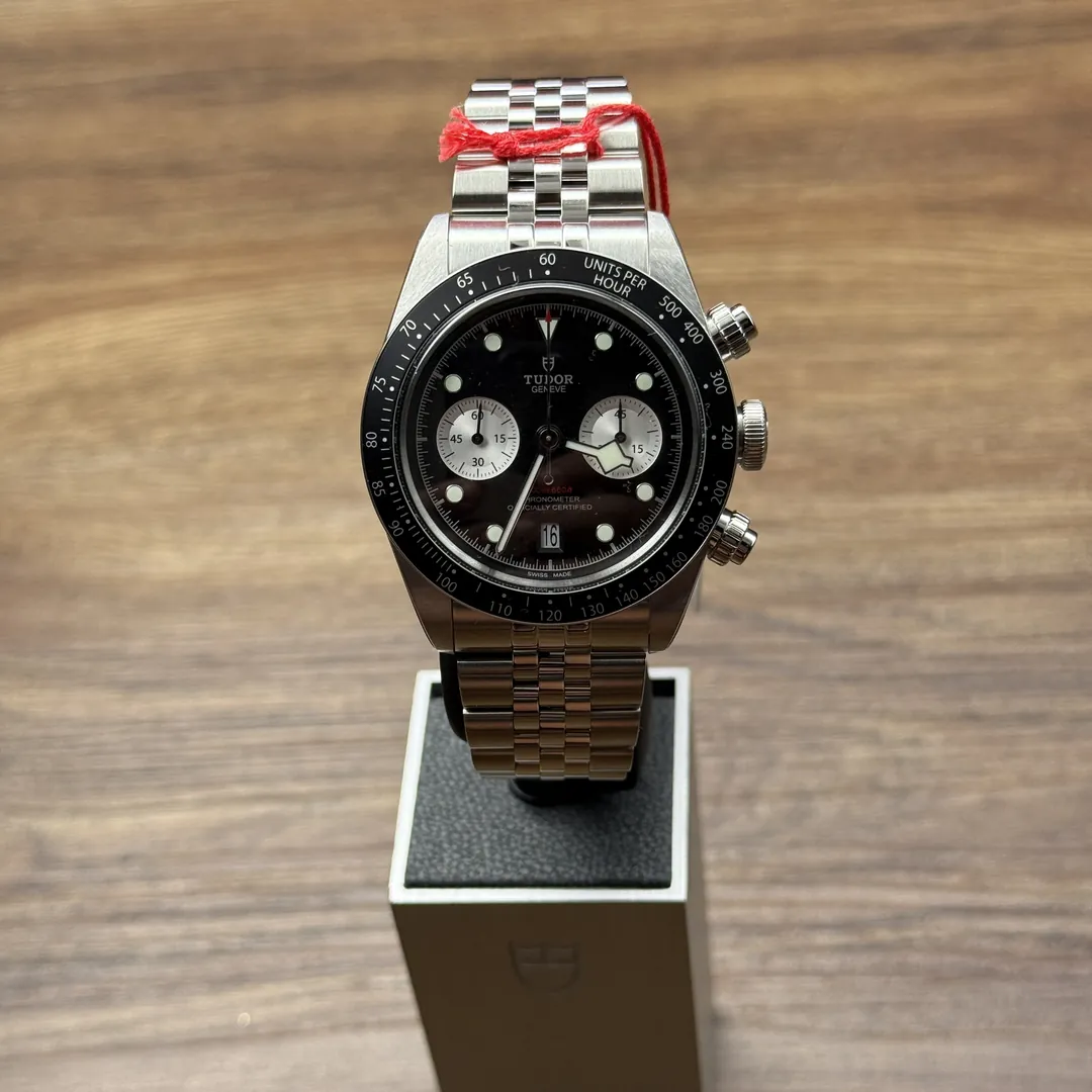 Tudor Black Bay Chrono "Reverse Panda"