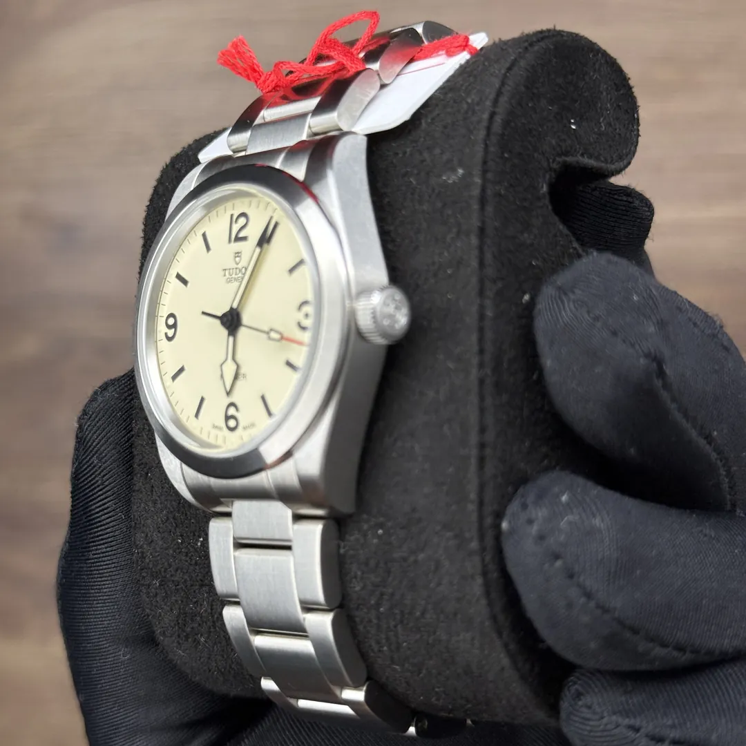 Tudor Ranger 36 Beige "Dune"