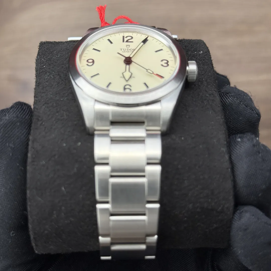 Tudor Ranger 36 Beige "Dune"