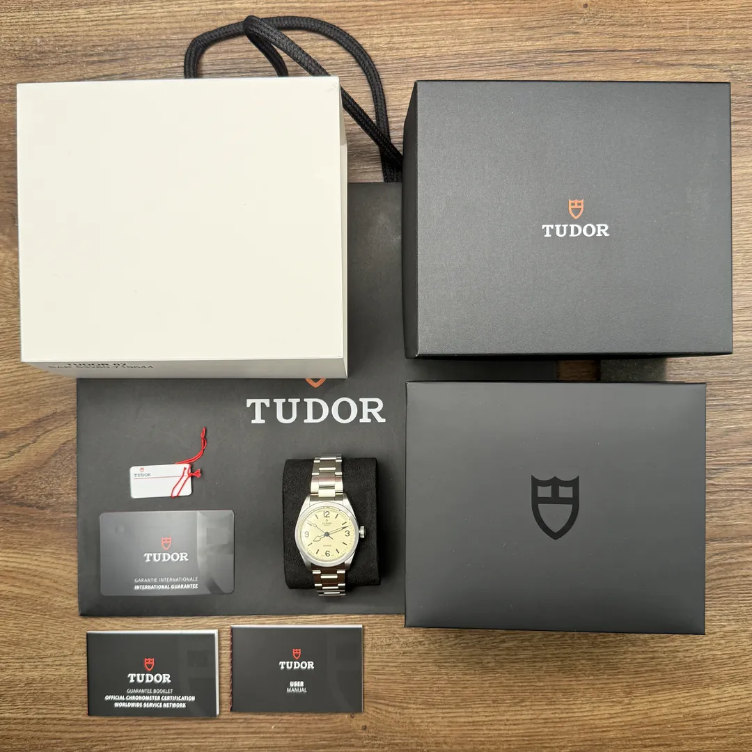 Tudor Ranger Beige "Dune"
