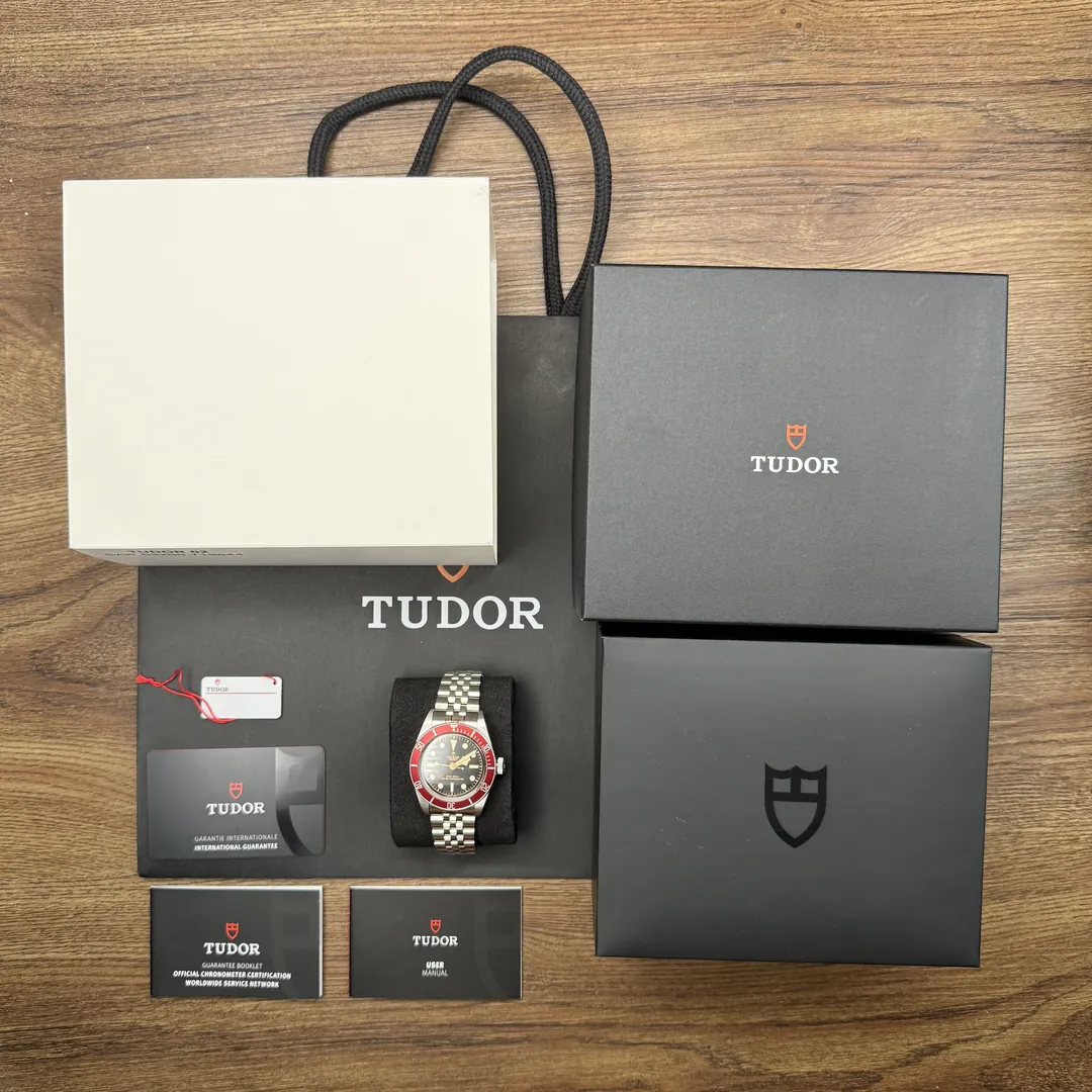 Tudor Black Bay Burgundy