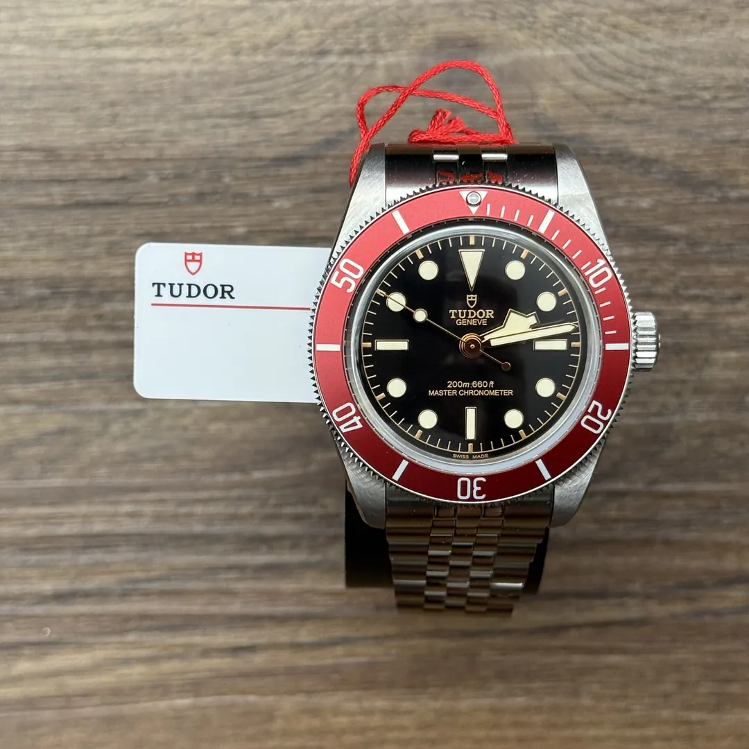 Tudor Black Bay Burgundy