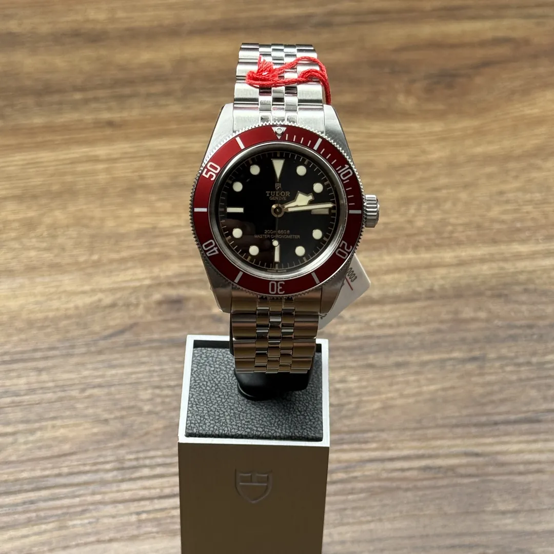 Tudor Black Bay Burgundy