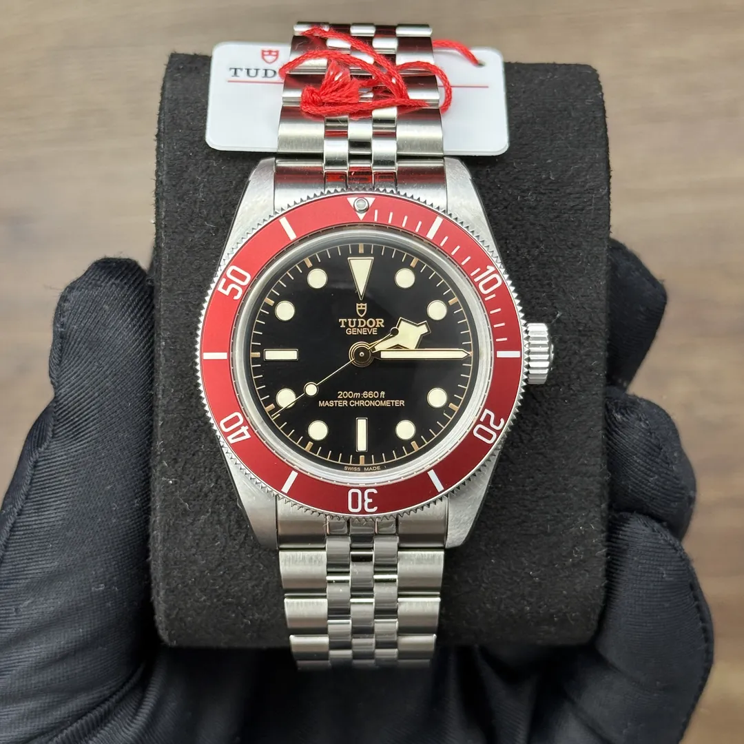 Tudor Black Bay Burgundy