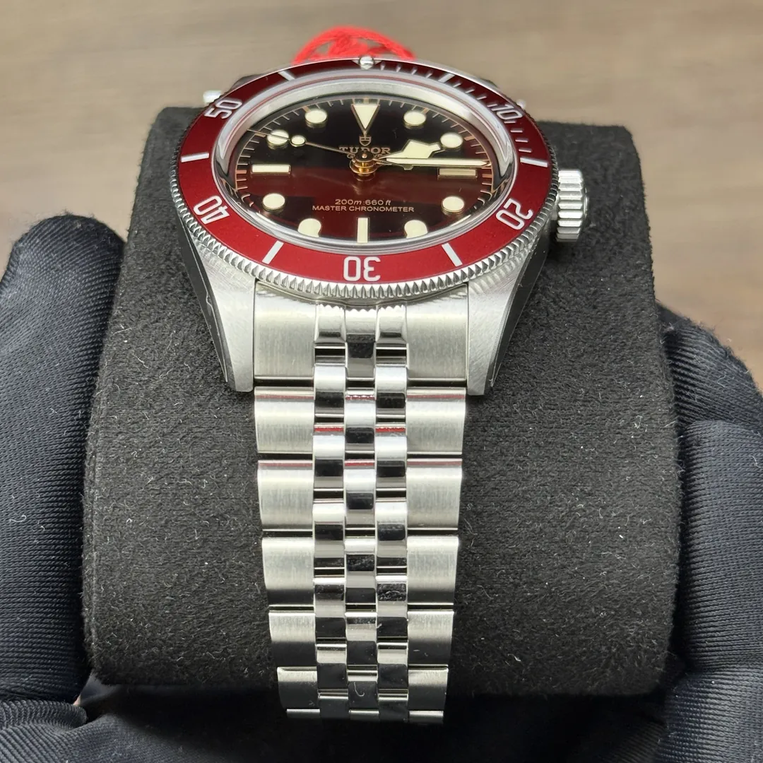 Tudor Black Bay Burgundy