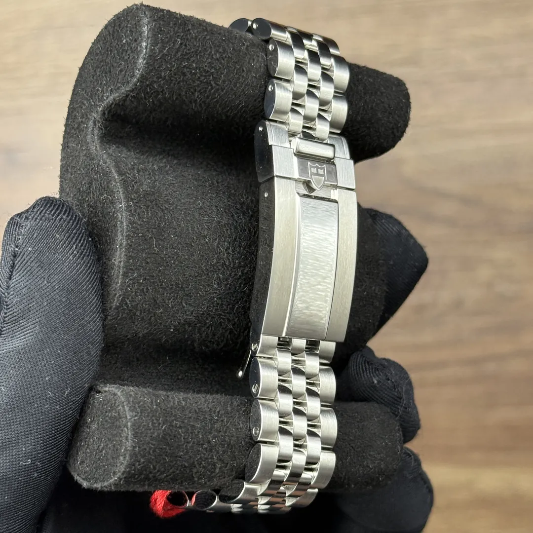 Tudor Black Bay Burgundy