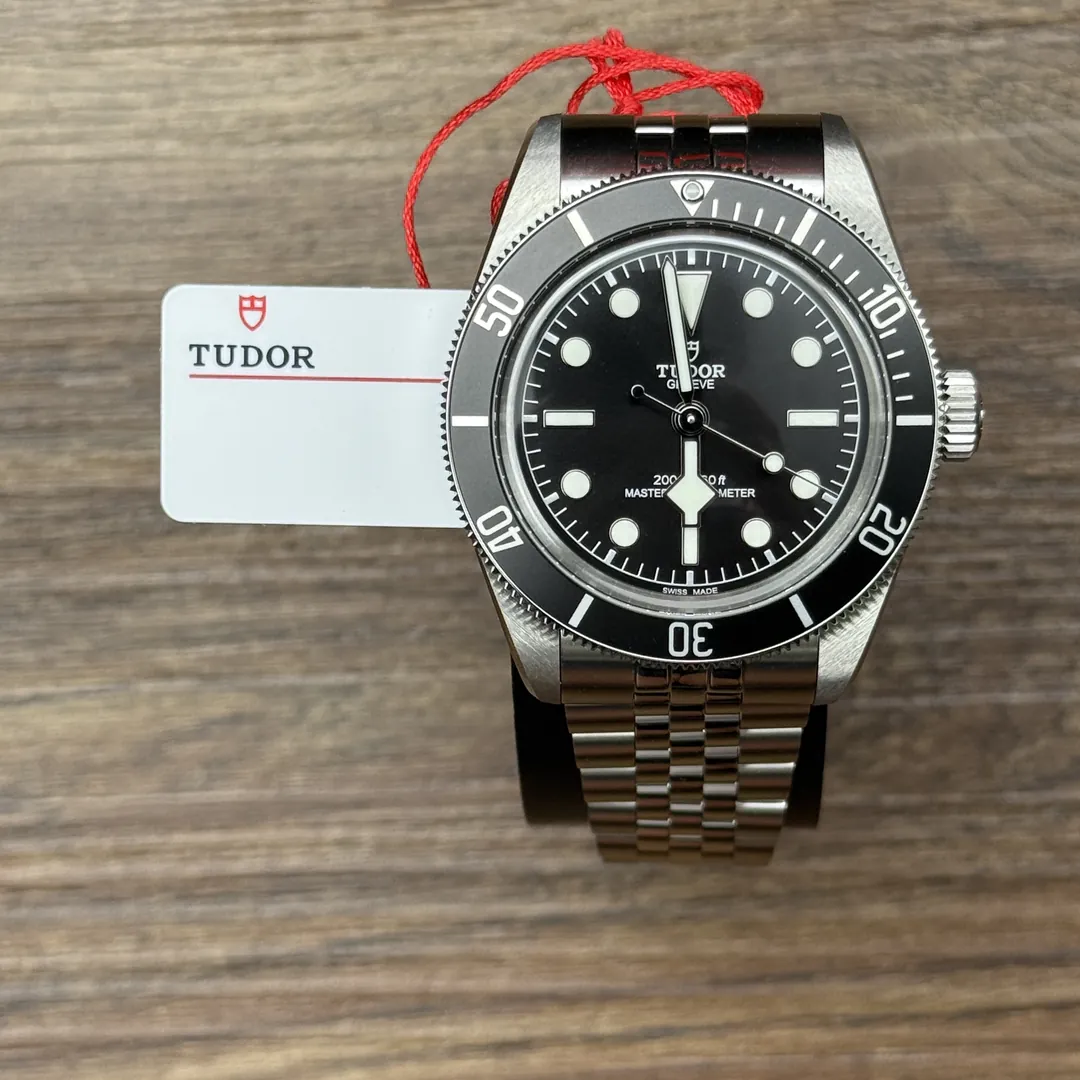 Black Bay Monochrome