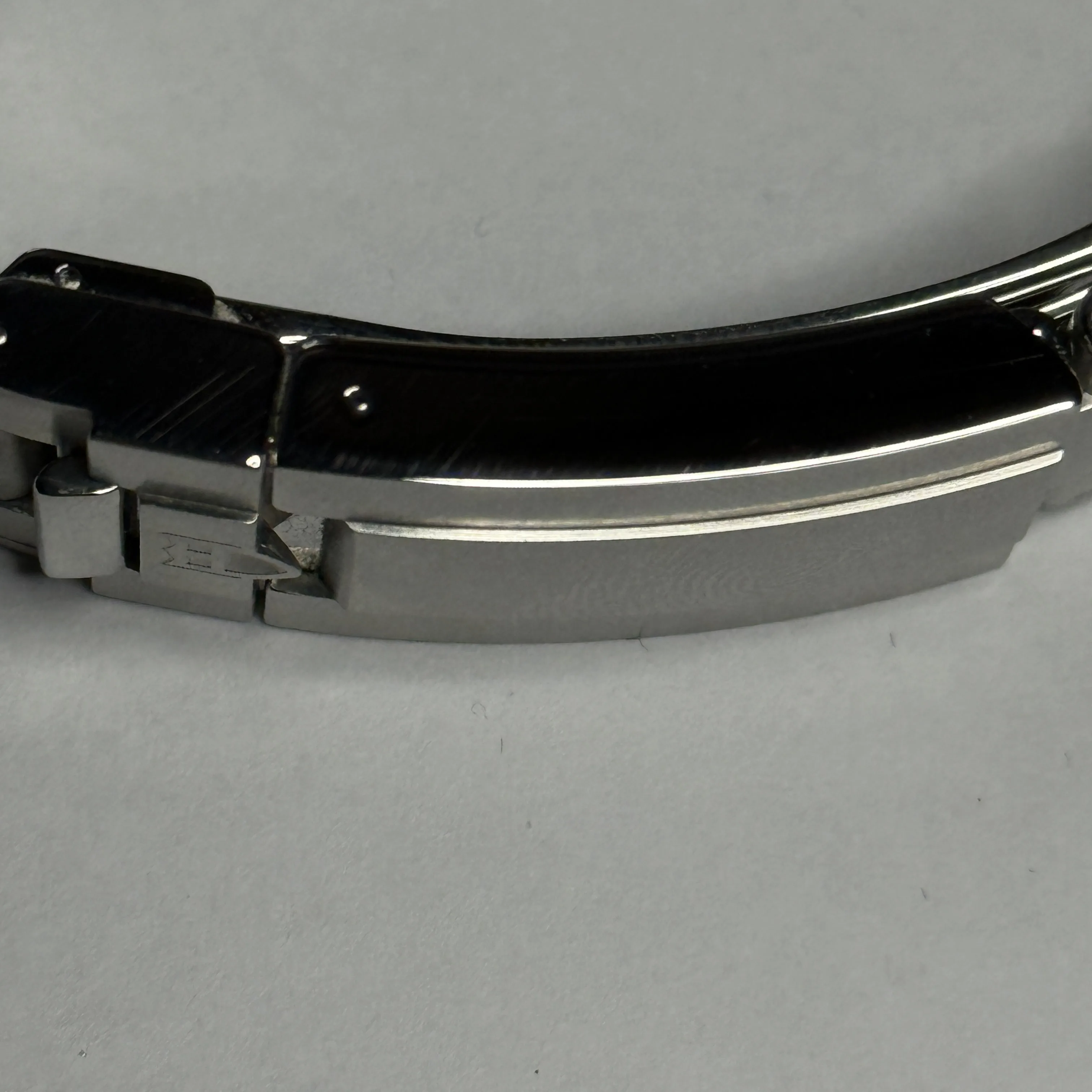 Clasp / Buckle flaw photo