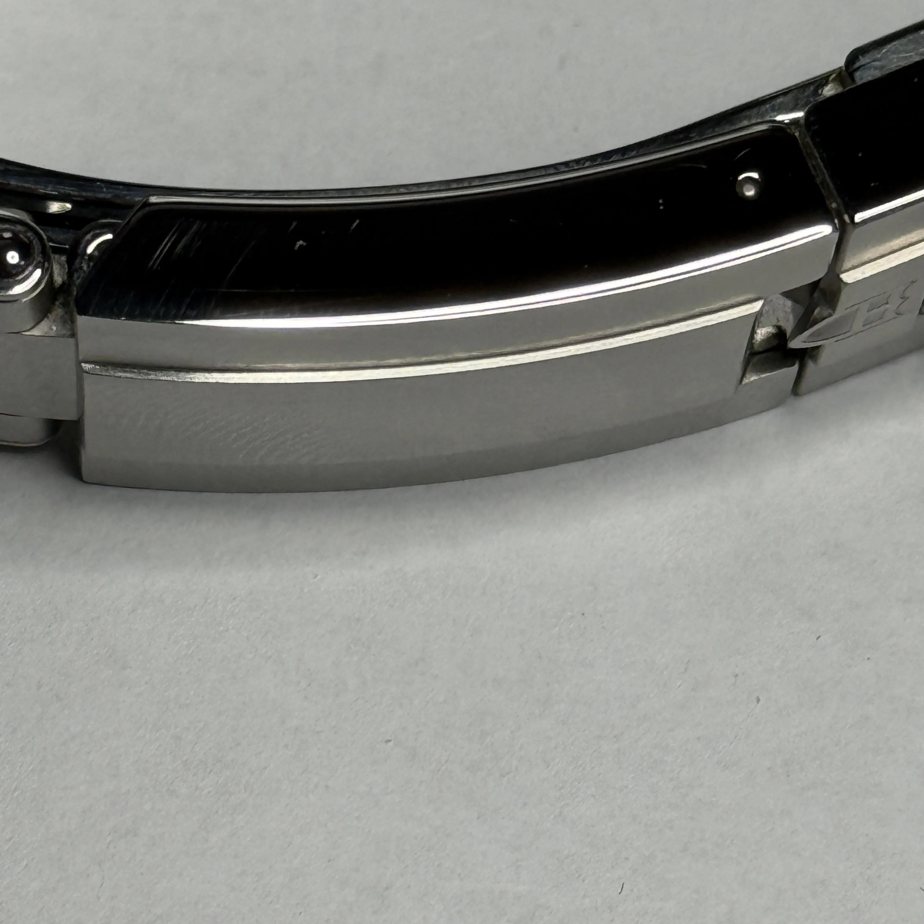 Clasp / Buckle flaw photo
