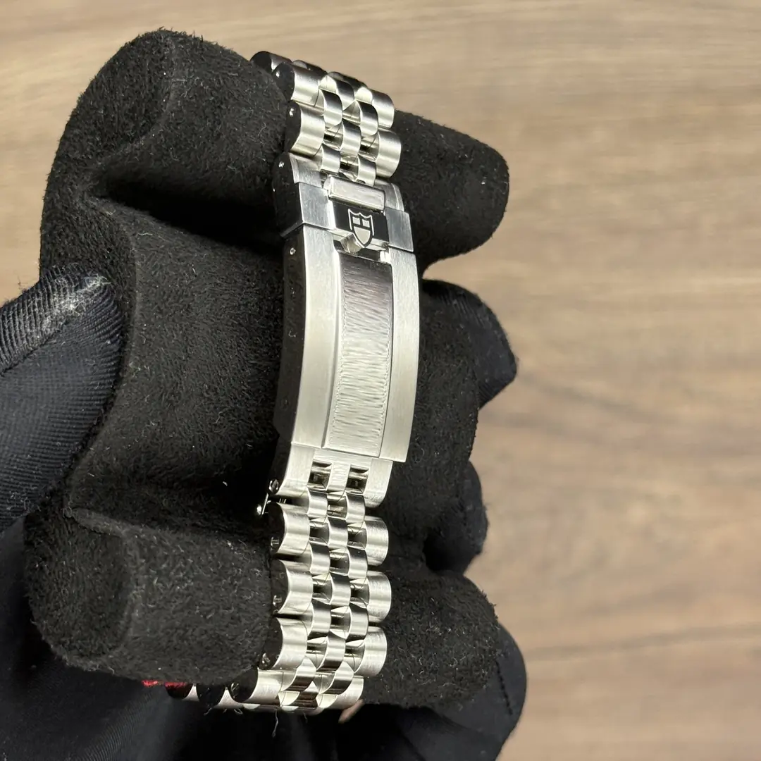 Tudor Black Bay One